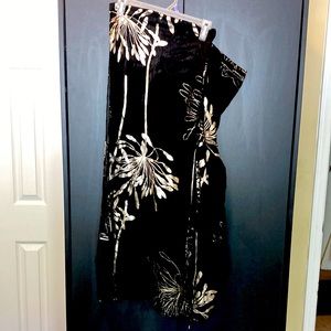 Apt. 9 wrap/shawl/scarf Gorgeous black and gold